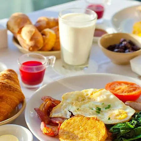 Bed & Breakfast Wellness Lampasik